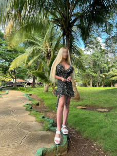 Escort Emma Photo 16